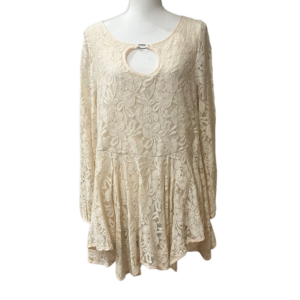 Entro Lace Asymmetrical Hem Mini Dress Long Sleeves Keyhole Detail Women’s L NWT